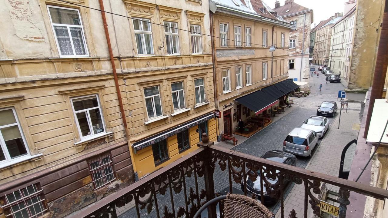 Ляльковий Театр Не Мансарда Lviv Eksteriør bilde